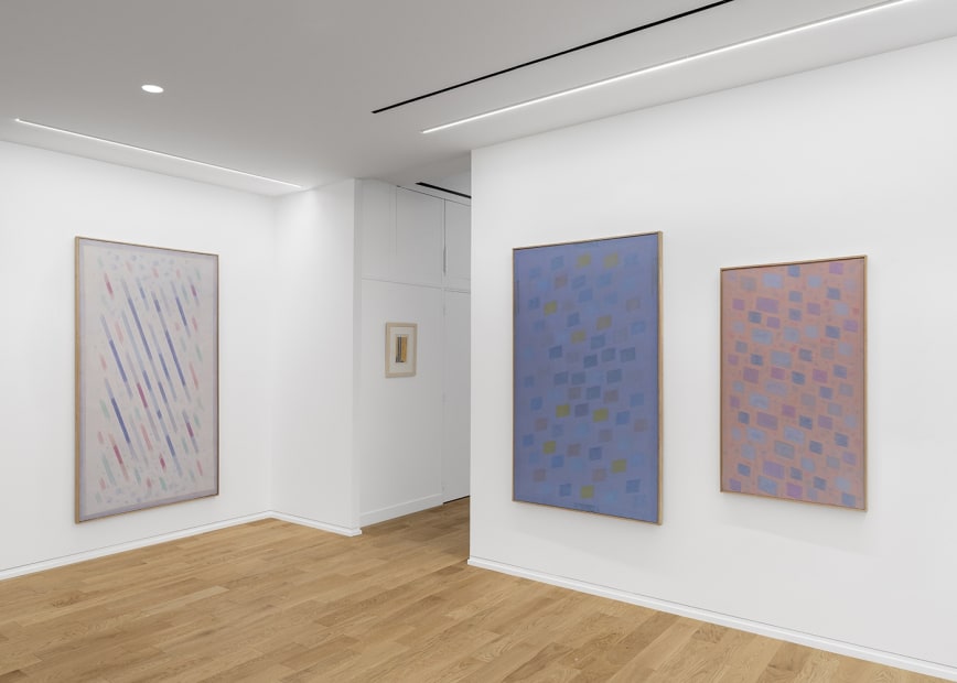 Vue de l'exposition, Un Américain à Paris, ©Nicolas Brasseur