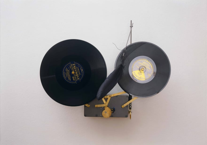 Rebecca Horn Schwarze Arie, 1991 Raven feather, records, motor, electronic device 55 x 60 x 24 cm | 21 5/8 x 23 5/8 x 9 1/2 in Photo: Heinz Hefele © Rebecca Horn, 2023 Courtesy Rebecca Horn and Galerie Thomas Schulte, Berlin