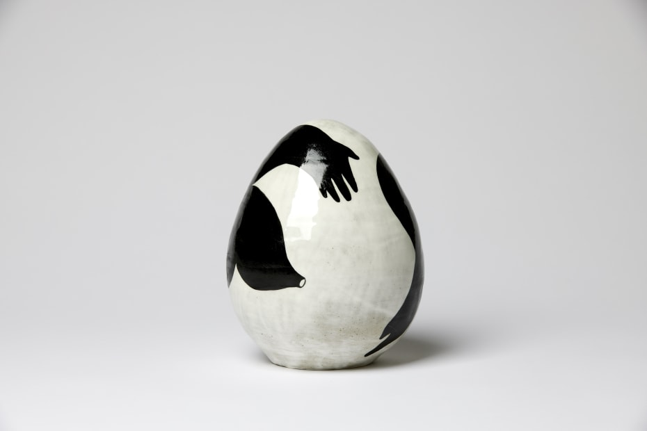 Bake Egg 6, ceramic, 16x20.5x16cm, 2021