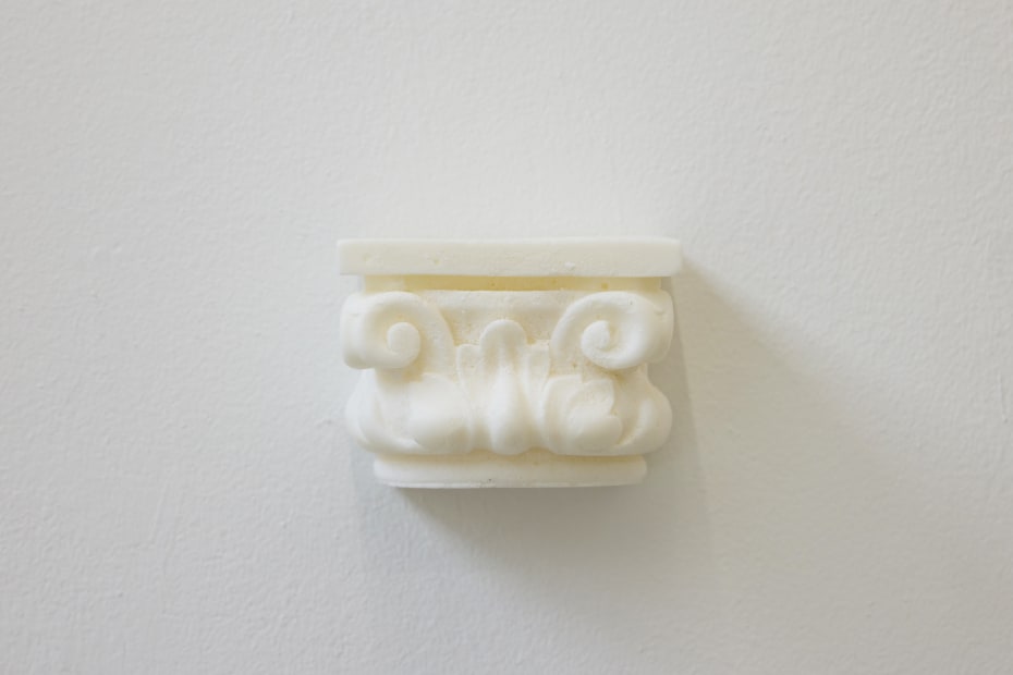 Capitals, 왁스 wax, 10×13×10cm, 2021