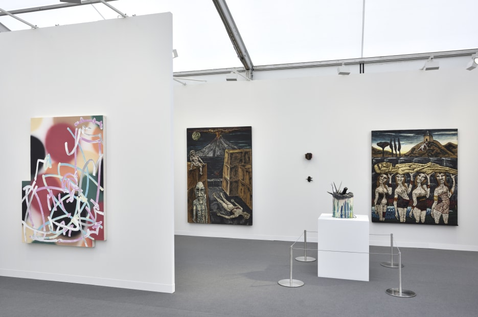 Vue du stand - Paris+ par Art Basel 2023 Photo © Rebecca Fanuele