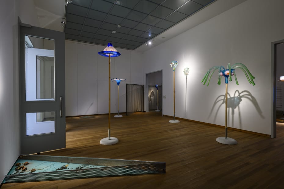 Credits: Laure Prouvost: Deep See Blue Surrounding You / Vois Ce Bleu Profond Te Fondre, Bonnefanten 2021. Photo: Peter Cox