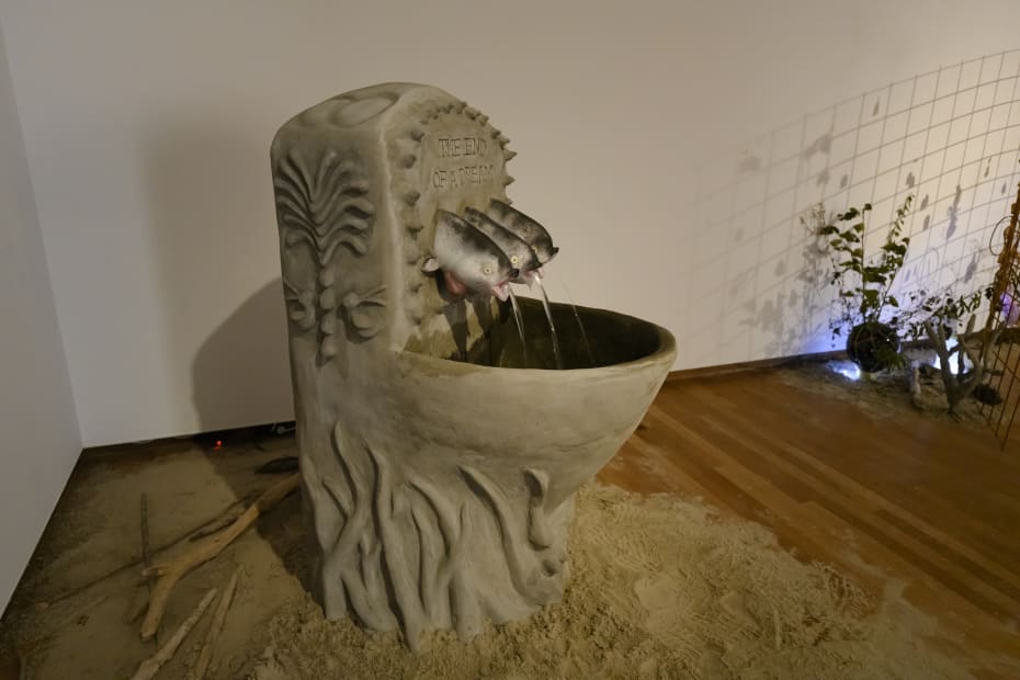 Credits: Laure Prouvost: Deep See Blue Surrounding You / Vois Ce Bleu Profond Te Fondre, Bonnefanten 2021. Photo: Peter Cox