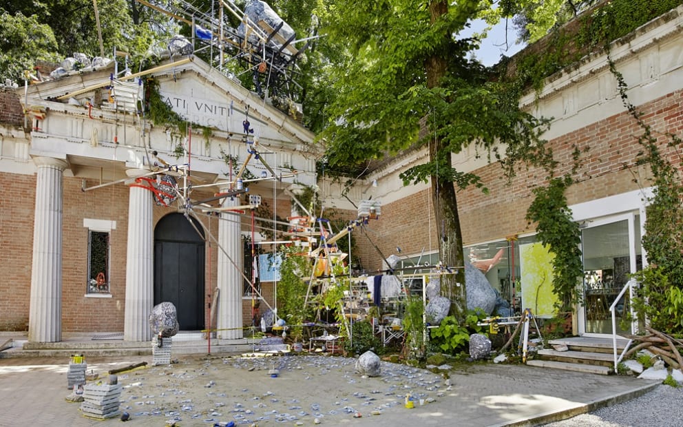 Image of the outside of the US Pavilion with Sze installation