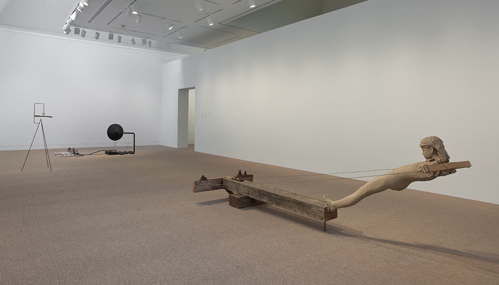 Image of Mark Manders sculptures installation view clay figure