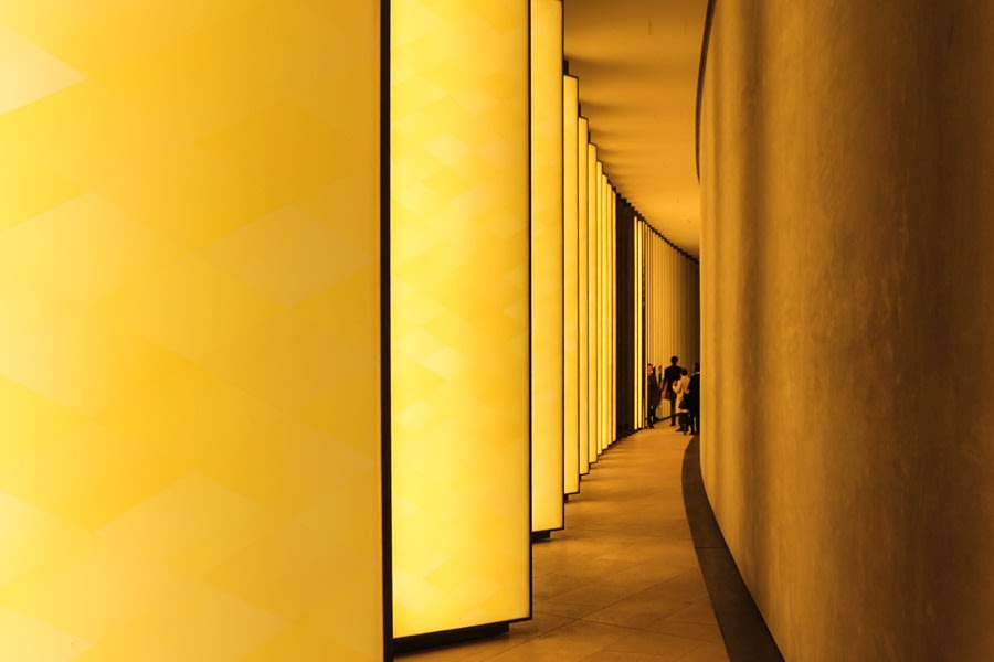 image of Olafur Eliasson yellow light installation