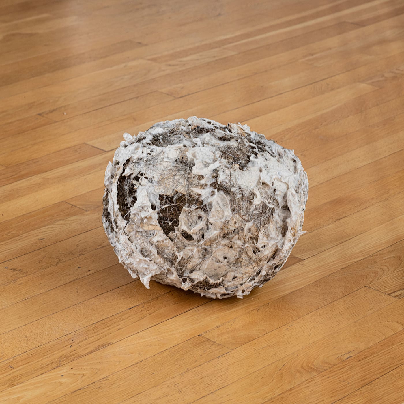 Hideho Tanaka, Vanishing & Emerging Ball P32-B, 1995