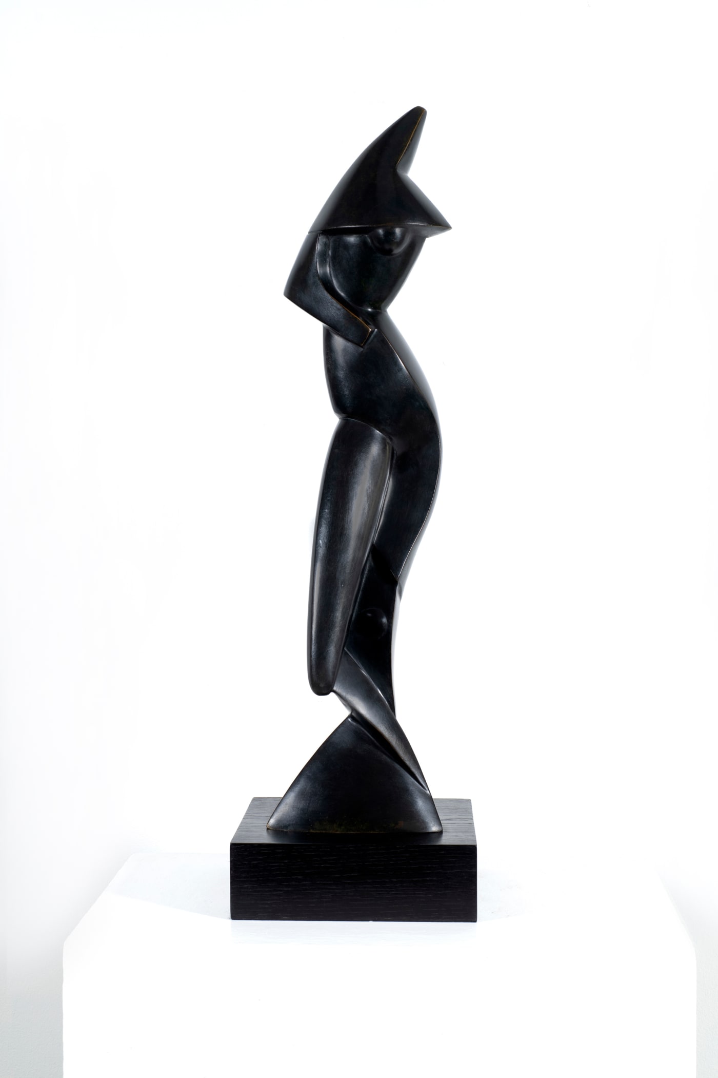 Alexander Archipenko, Statue on a Triangular Base, 1914 / 1958