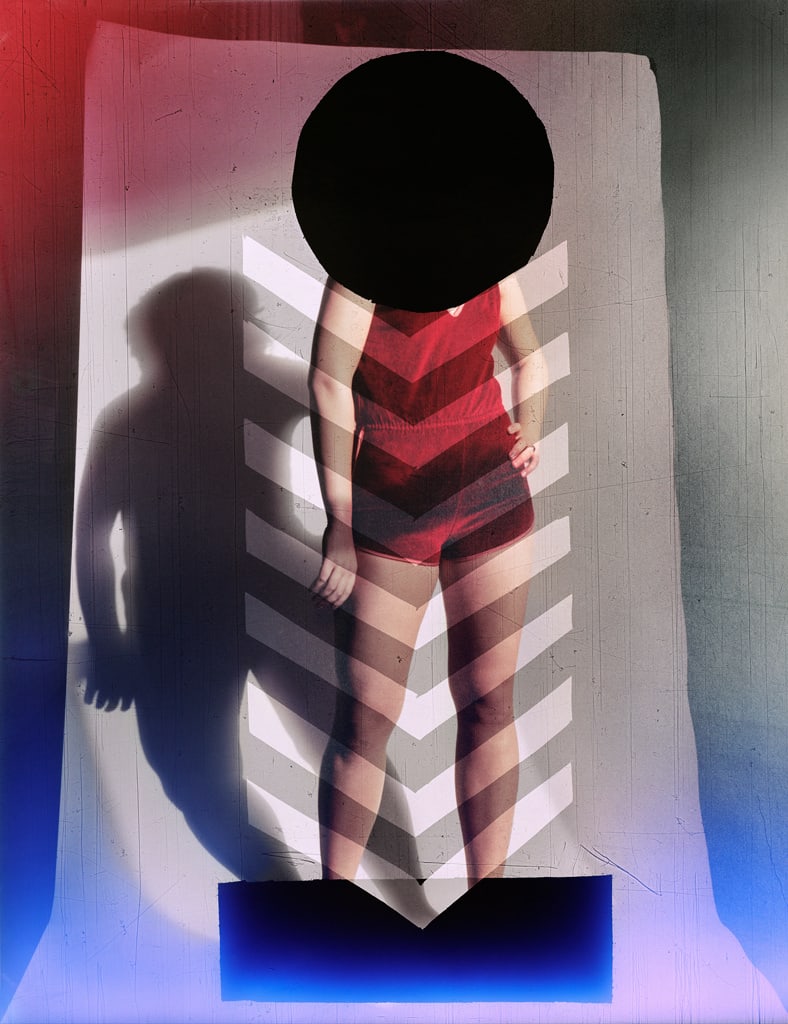 Hannah WHITAKER Red 171 Photographie 66 x 50,8 cm 26 x 20 inches