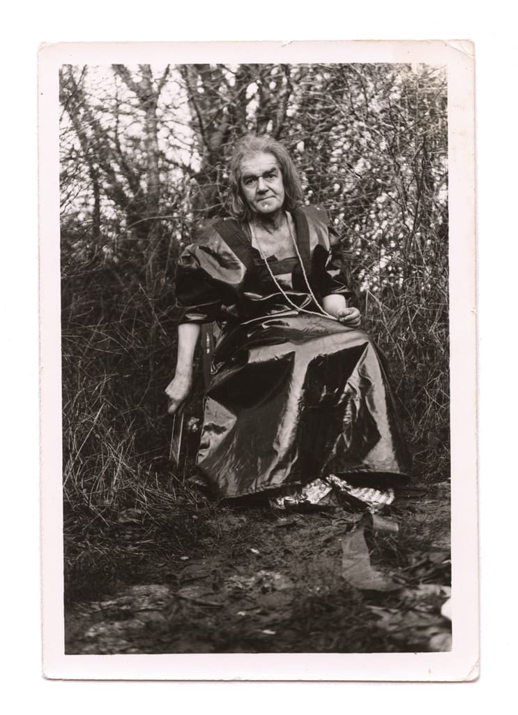 Marcel BASCOULARD Pose 3 Photographie Dim. papier: 12,9 x 8,9 cm, 12,9 x 8,9 cm