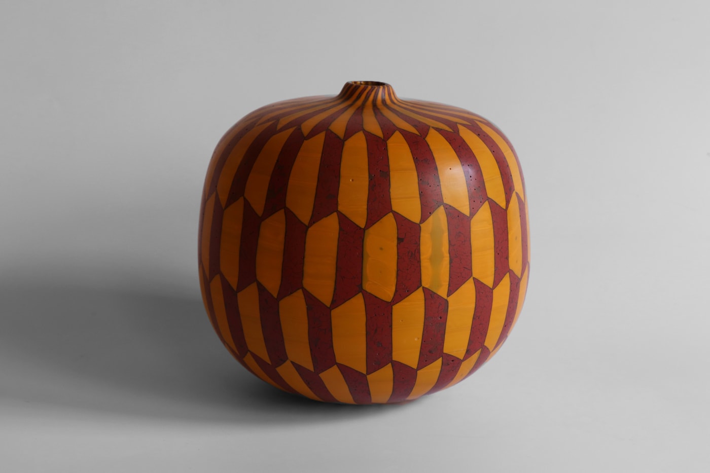 Massimo Micheluzzi, Mosaico Intarsio Vase, 2021