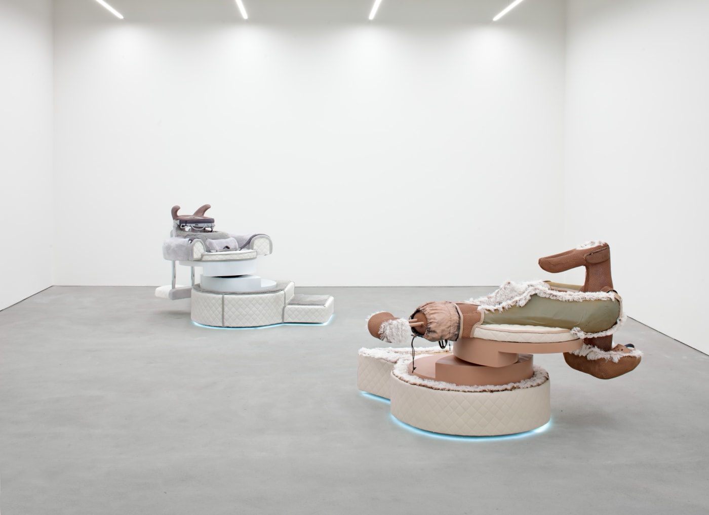 Anna Uddenberg, Cozy Stabilization Unit, 2017