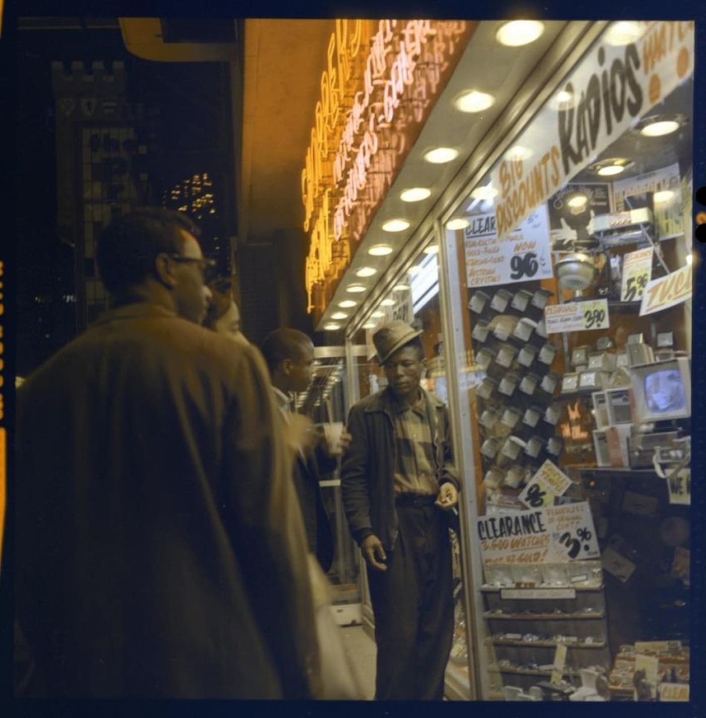 Vivian Maier Chicago Tirage chromogène, posthume 30 x 30 cm Dim. papier: 40 x 50 cm