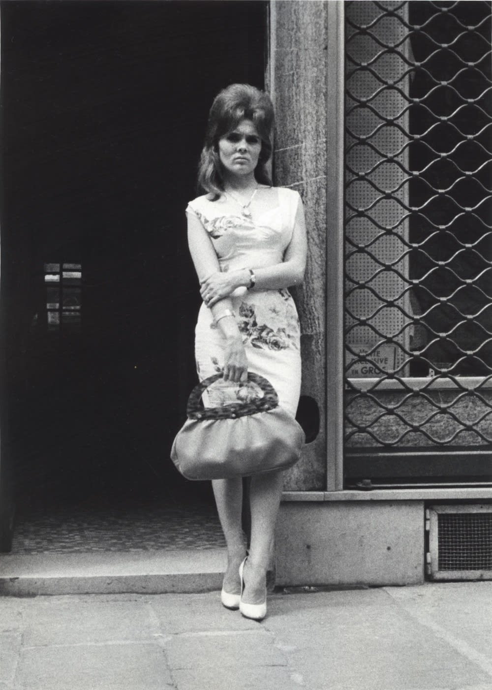 Marvin E. Newman Prostitution Series, Rue Saint Denis, Paris Tirage gélatino-argentique d'époque 19 x 24 cm Dim. papier: 20 x 25 cm