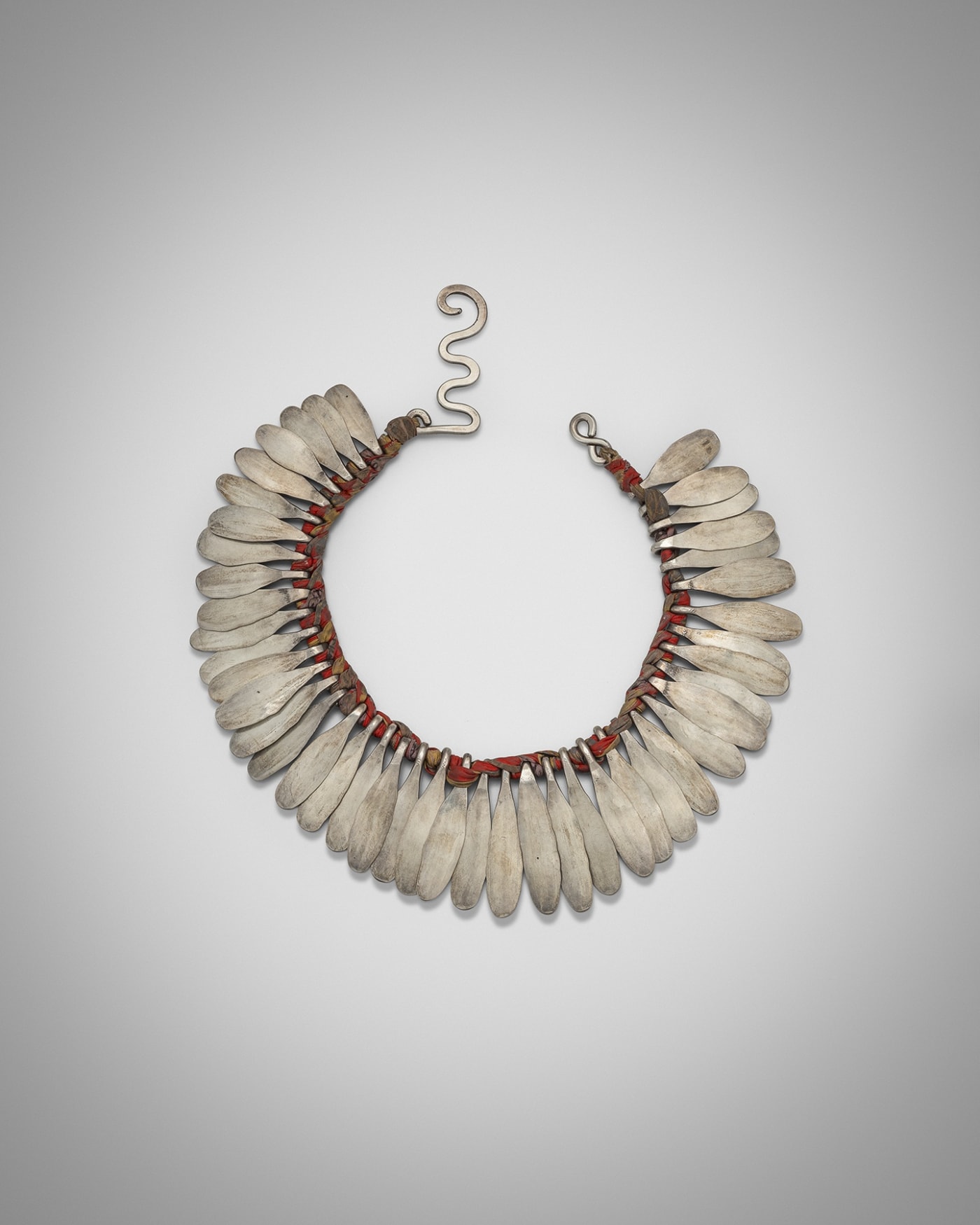 Alexander Calder, Silver and Cloth Necklace, c. 1942