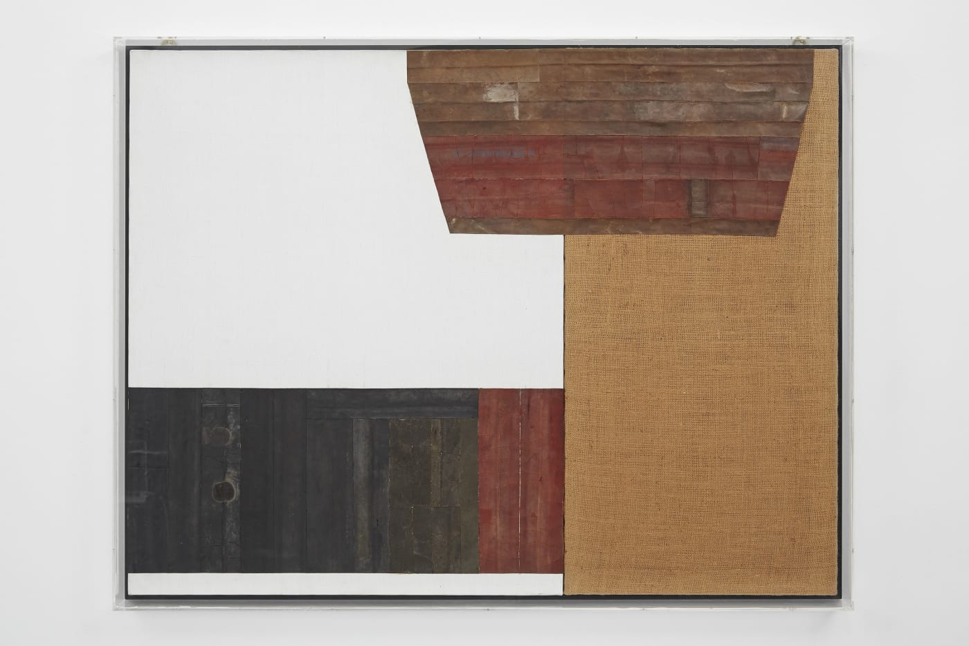 Carol Rama Spazio più anche tempo collage de pneus en caoutchouc sur toile 103.5 x 133 cm