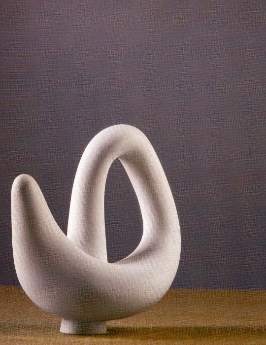 Jean Arp Rêve d'amphore plâtre 24 x 23 x 13 cm (archives)