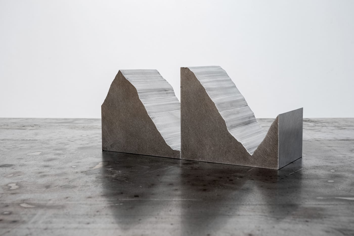 Jiro Nagase, Bookends C, 2022