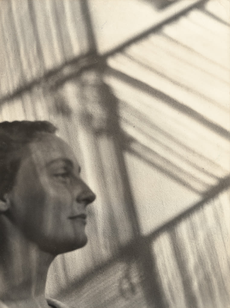 Dulce Carneiro, Mulher / Woman, circa 1957