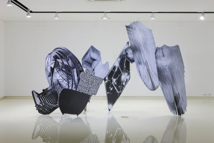 권오상: New Structure and Relief