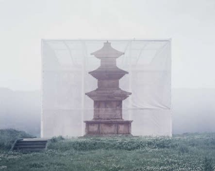 HAN SUNGPIL, ILLUSIONARY PAGODA, 2012