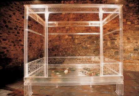 LU HAO, MARRIAGE BED, 2005