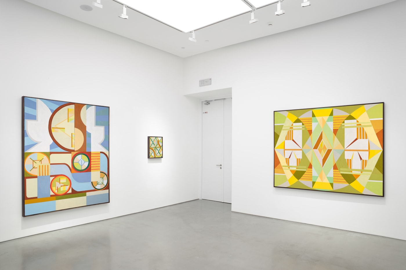 LIANG Manqi: Gazing at The Imaginary