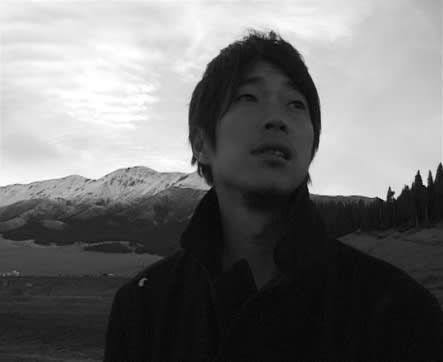 JU ANQI, POET ON A BUSINESS TRIP, 2014