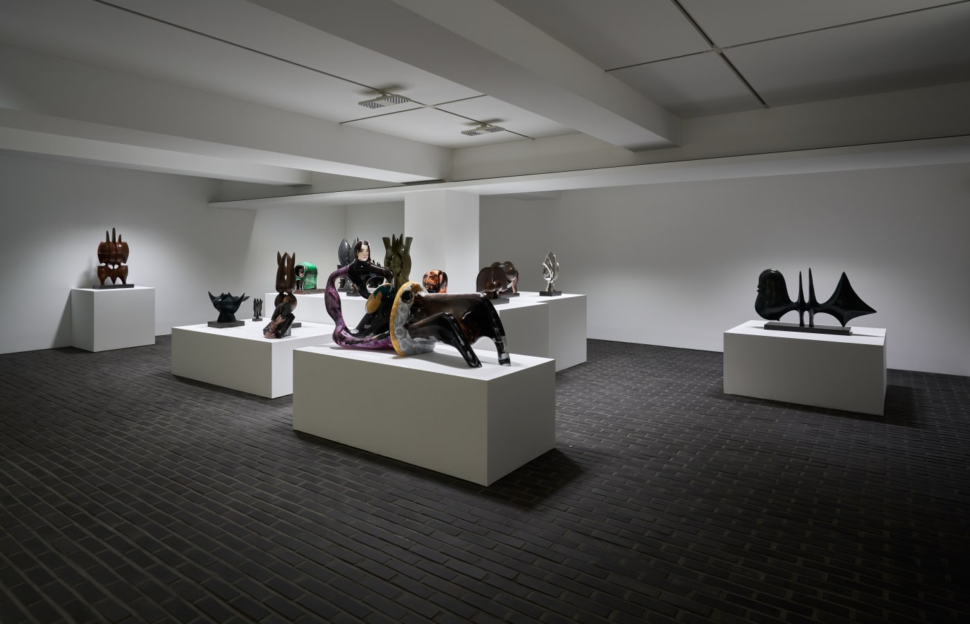 MOON Shin, GWON Osang: Carving in, Modeling out