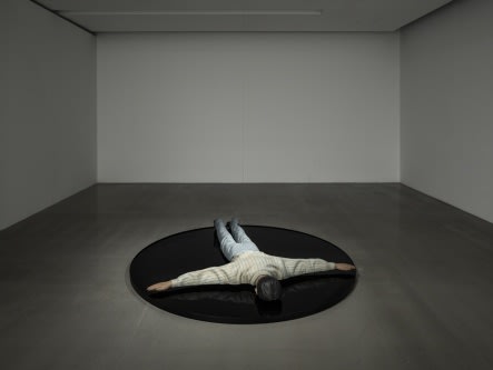 LEE YONG DEOK, NARCISSUS 001281, 2000