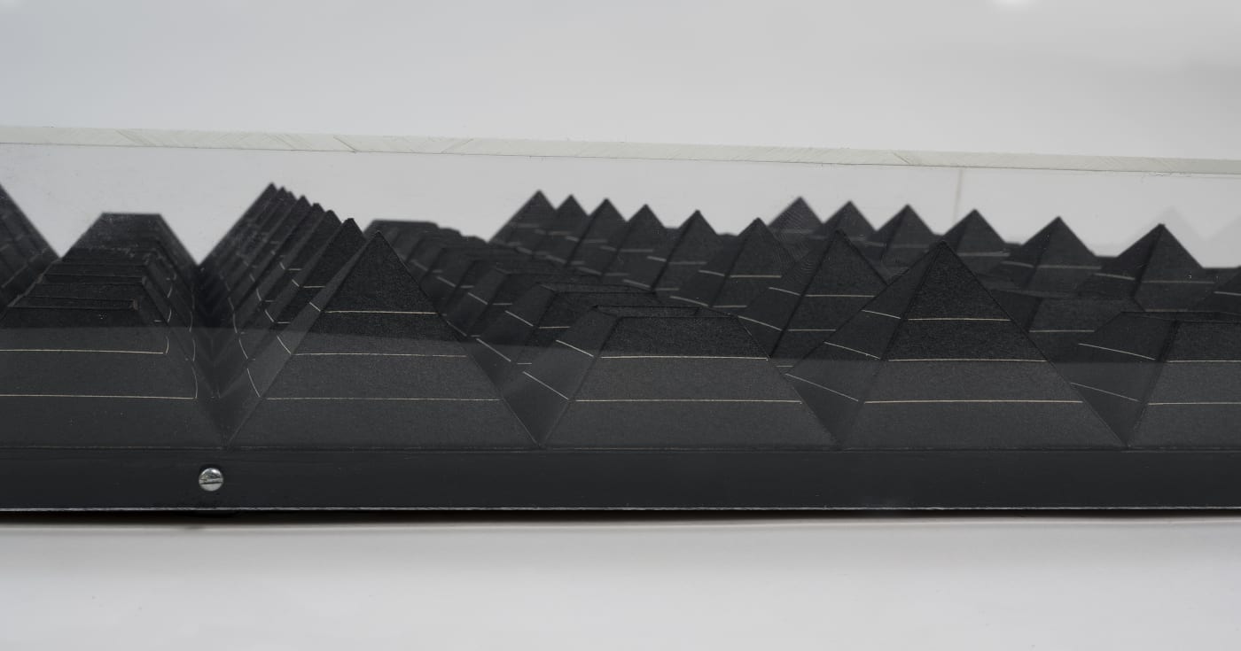 Benigna Chilla, 8 Rows of Black Pyramids with White Lines in a Square, 1977