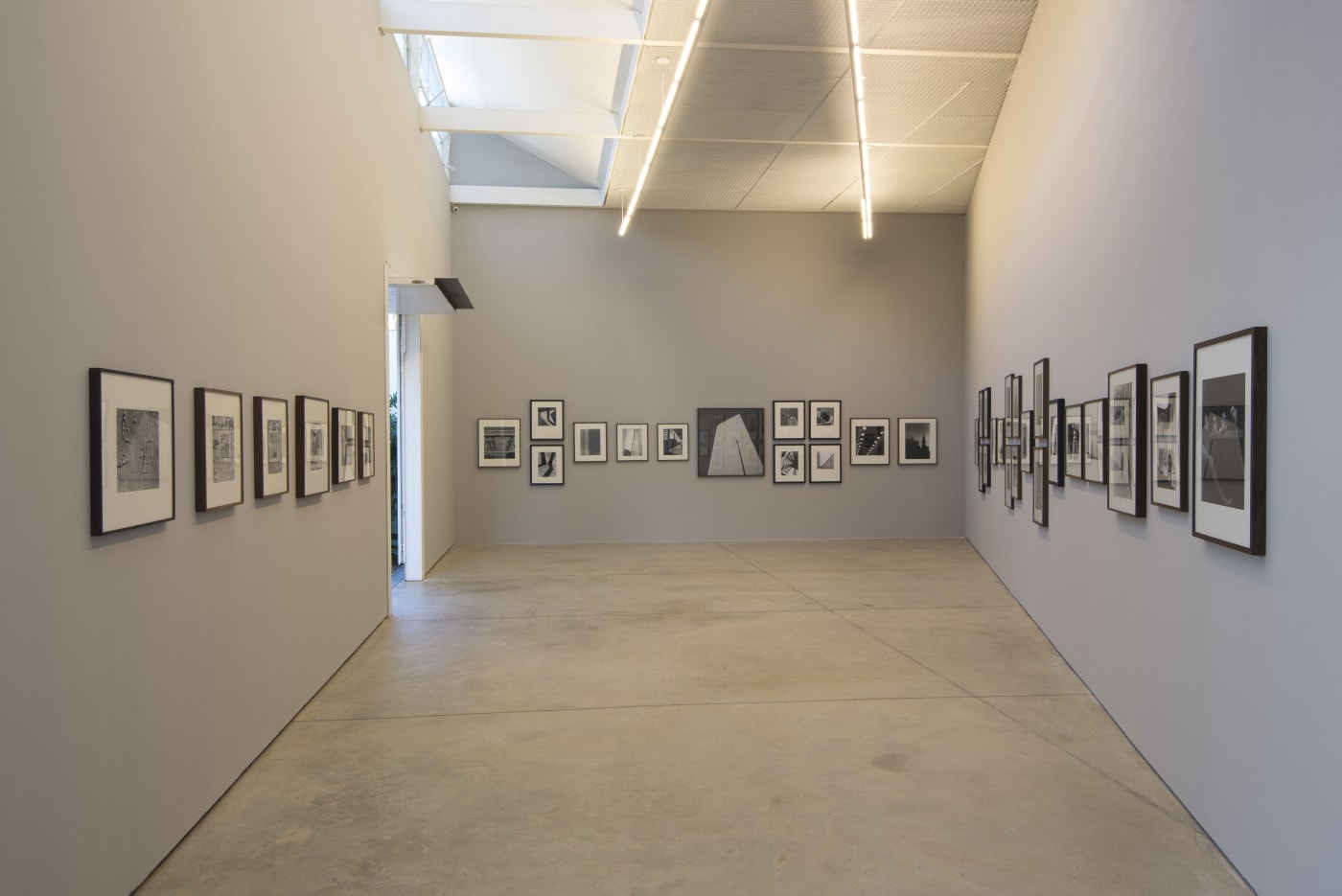 vista geral da exposição "Fotografia Moderna 1940 - 1960", 2019, Luciana Brito Galeria + Isabel Amado exhibition view of "Fotografia Moderna 1940 - 1960", 2019, Luciana Brito Galeria + Isabel Amado