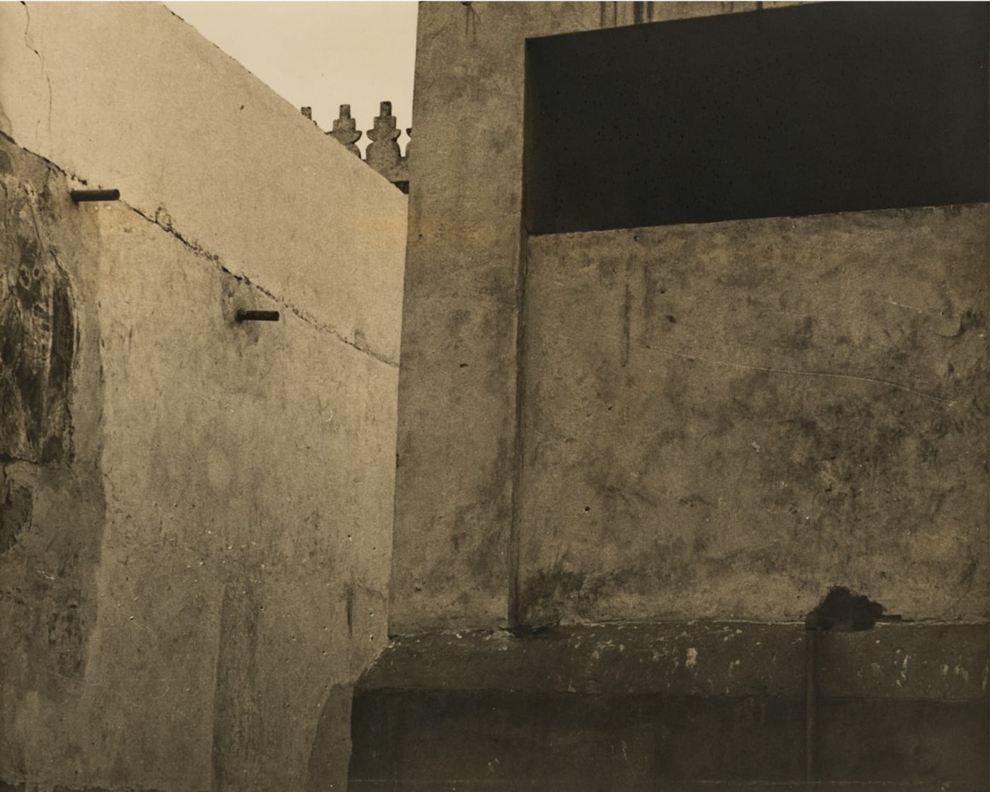 Nasreen Mohamedi Untitled Gelatin silver print 8.66 x 11.02 in 1965