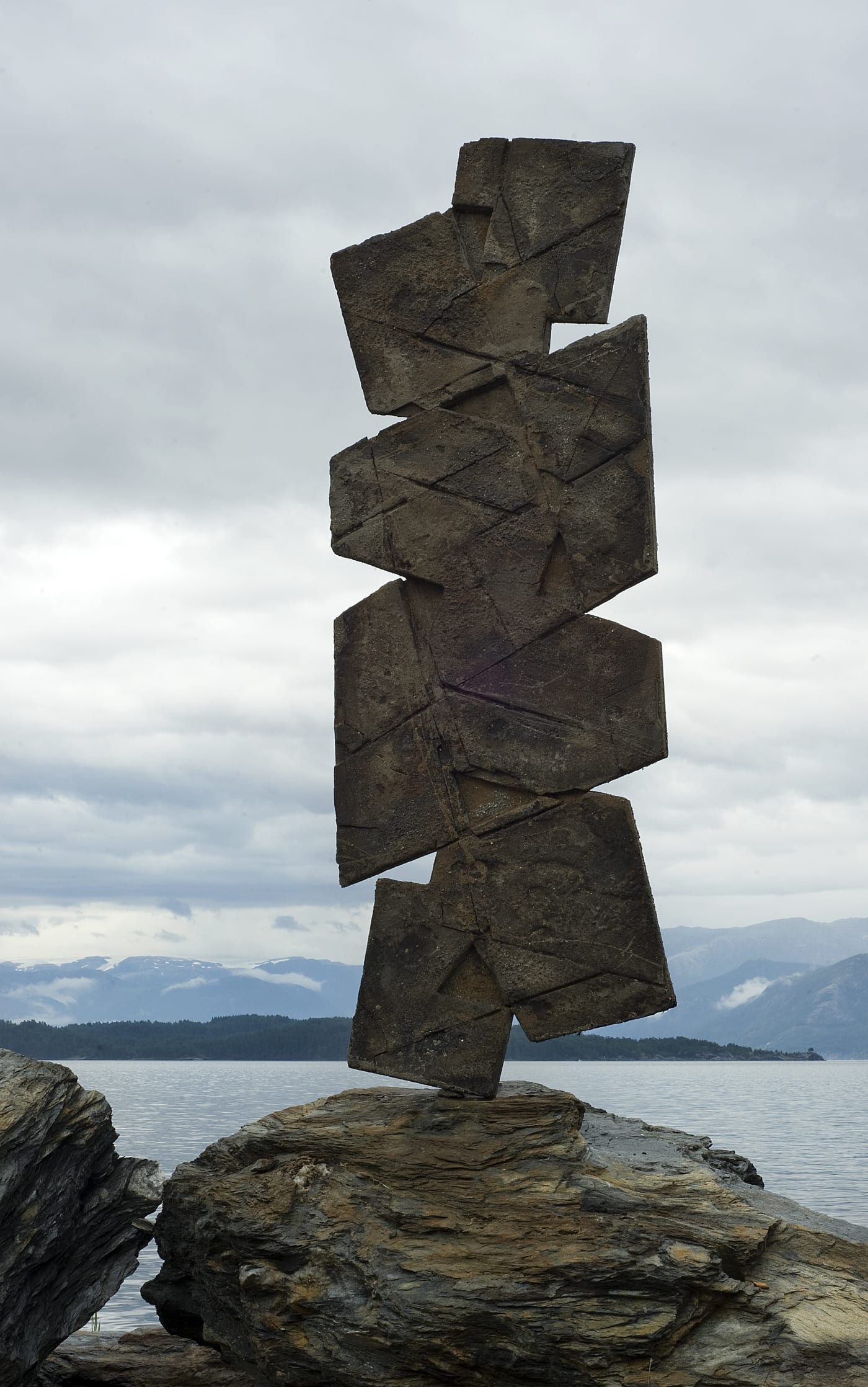Ian Garlant Cedamus Amori (Rune Figure) sculpture