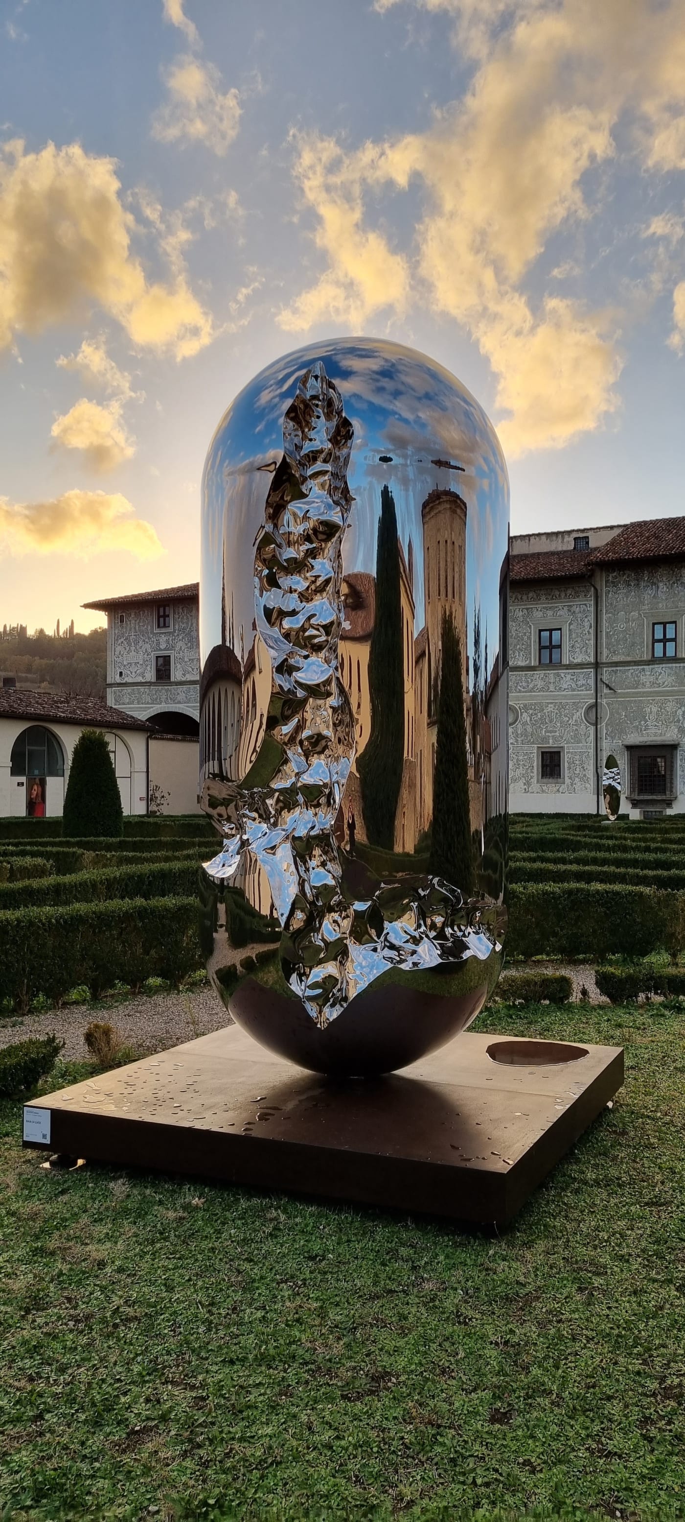 Vis à Vis, sculture in dialogo.
