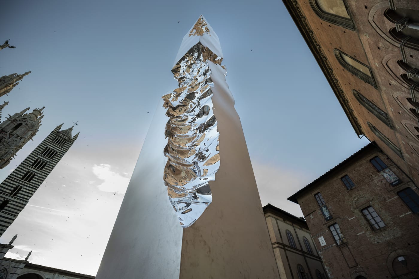 Reflexes: Sculture di Luce