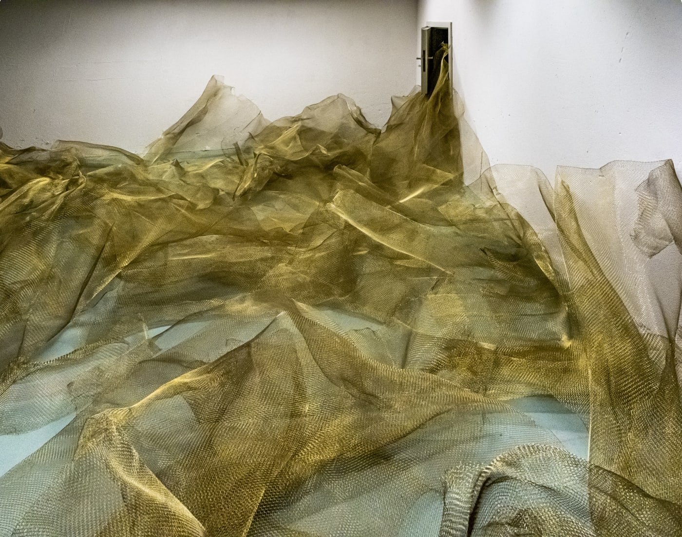 Serinyà | Whispers from the Mesh