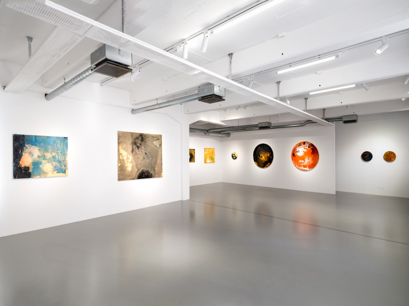 Installation view, Madeleine Hatz, Sea Change, 2024, Galleri Duerr. Photo: Jean-Baptiste Béranger.