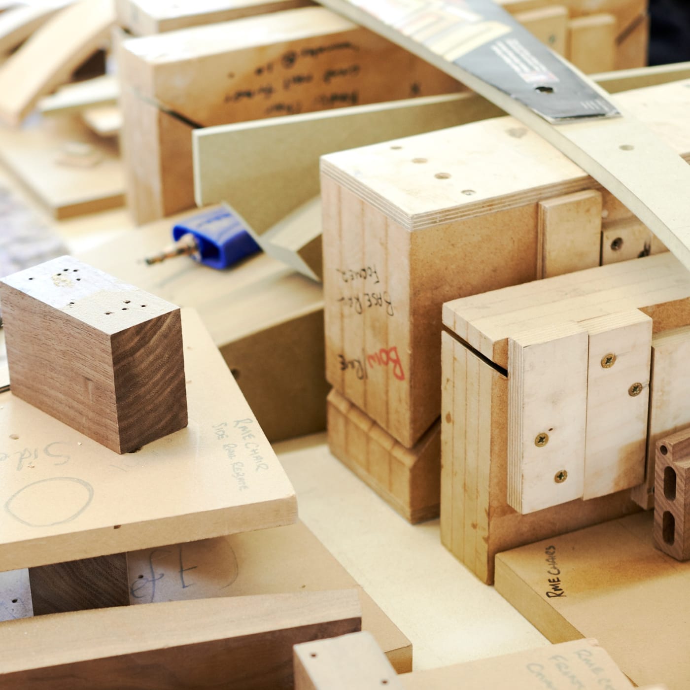 Chair-making ligs