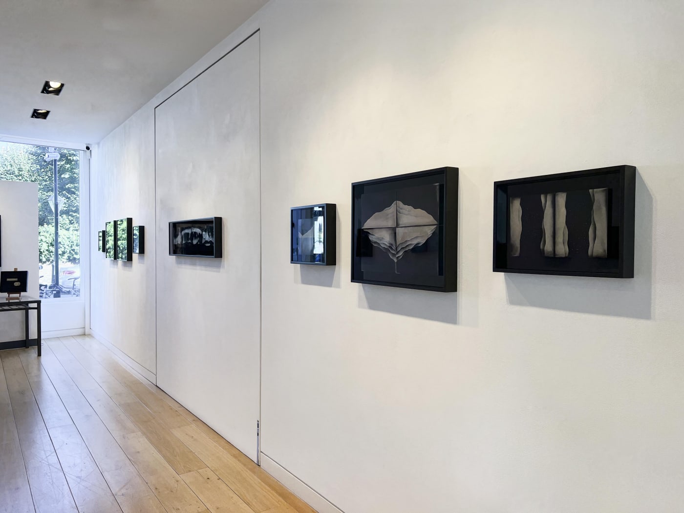 Nadezda Nikolova-Kratzer: Elemental Forms, Landscape
