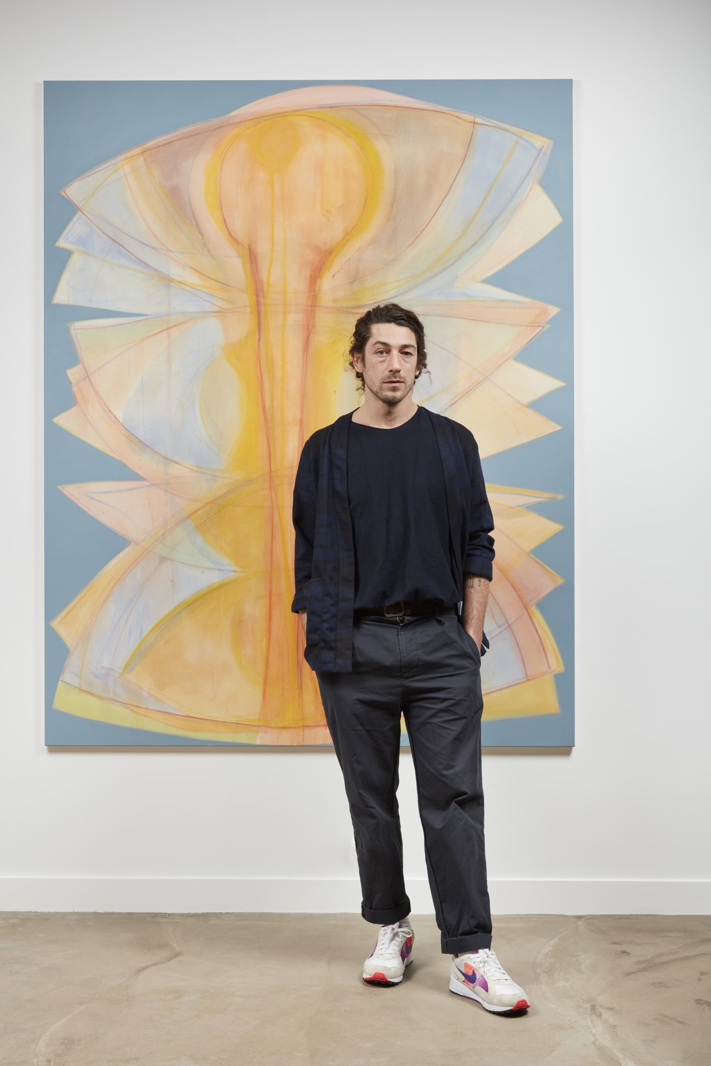 Julien Saudubray Born in 1985, lives and works in Brussels, Belgium. Saudubray's practice is rooted in a broad experimentation with the parameters that define painting as an autonomous artistic medium. Rather than accepting the rigid notions, juxtapositions and categorisations that constitute the canon of painting, his work is fuelled by an interest in blending abstraction, figuration and the objectivity of painting. In doing so, he sees himself as an artist, approaching the concept of painting from a distance, rather than as a pure-blooded painter. His interest lies in the process of creating images, rather than in the image itself. By disassociating himself from his technique, he interprets it as a set of mechanical gestures: the seemingly disembodied experience of painting from left to right on a predefined format is something Saudubray observes as he performs.