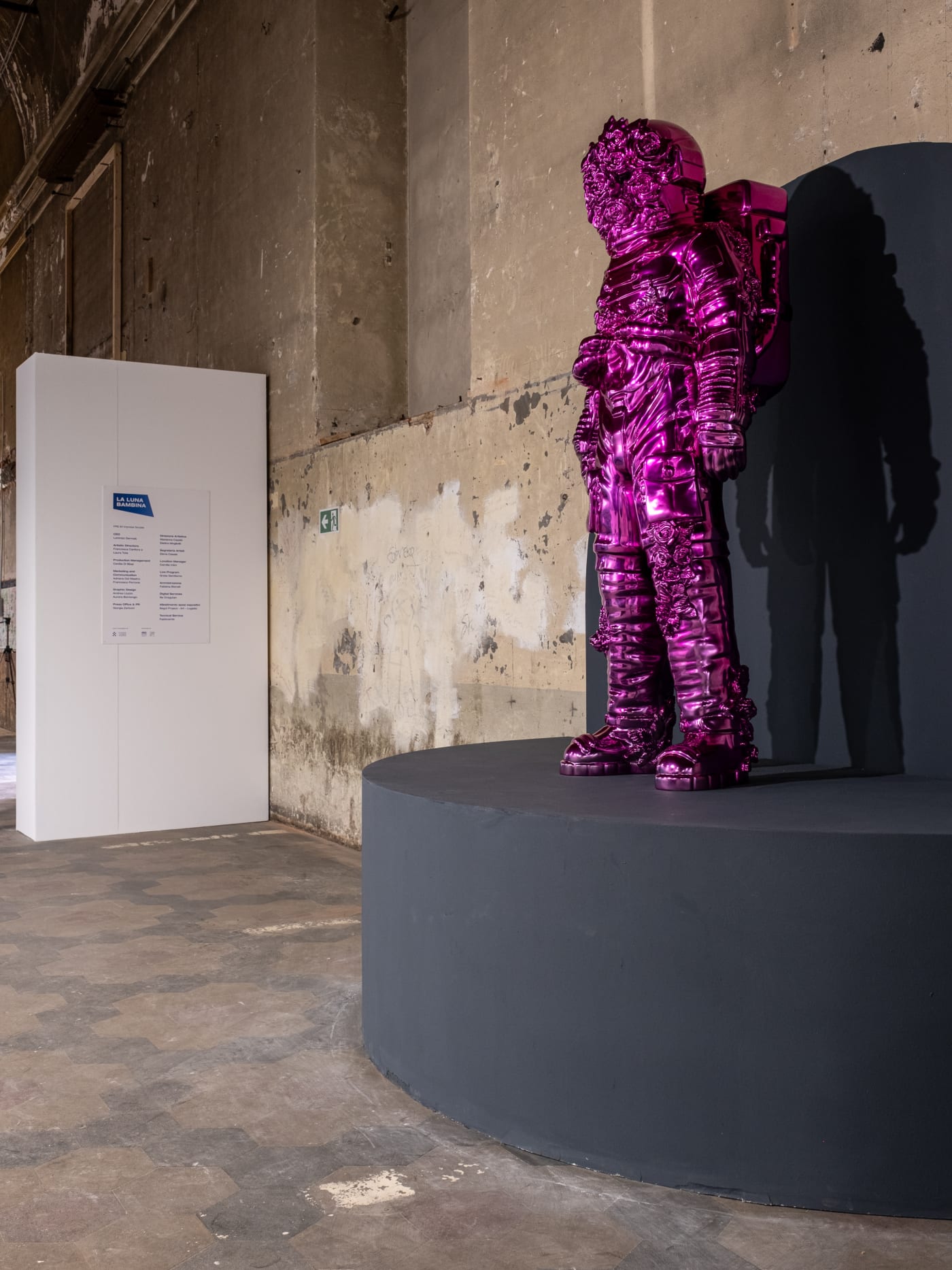 Spaceman Shine Artwork from Filippo Tincolini at Paratissima event closer perspective