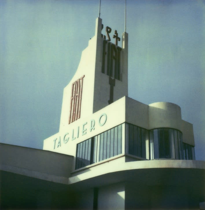 Marco Barbon, Série "Asmara Dream",Fiat tagliero service station, 2007 Polaroid, 8,8 x 10,7 cm