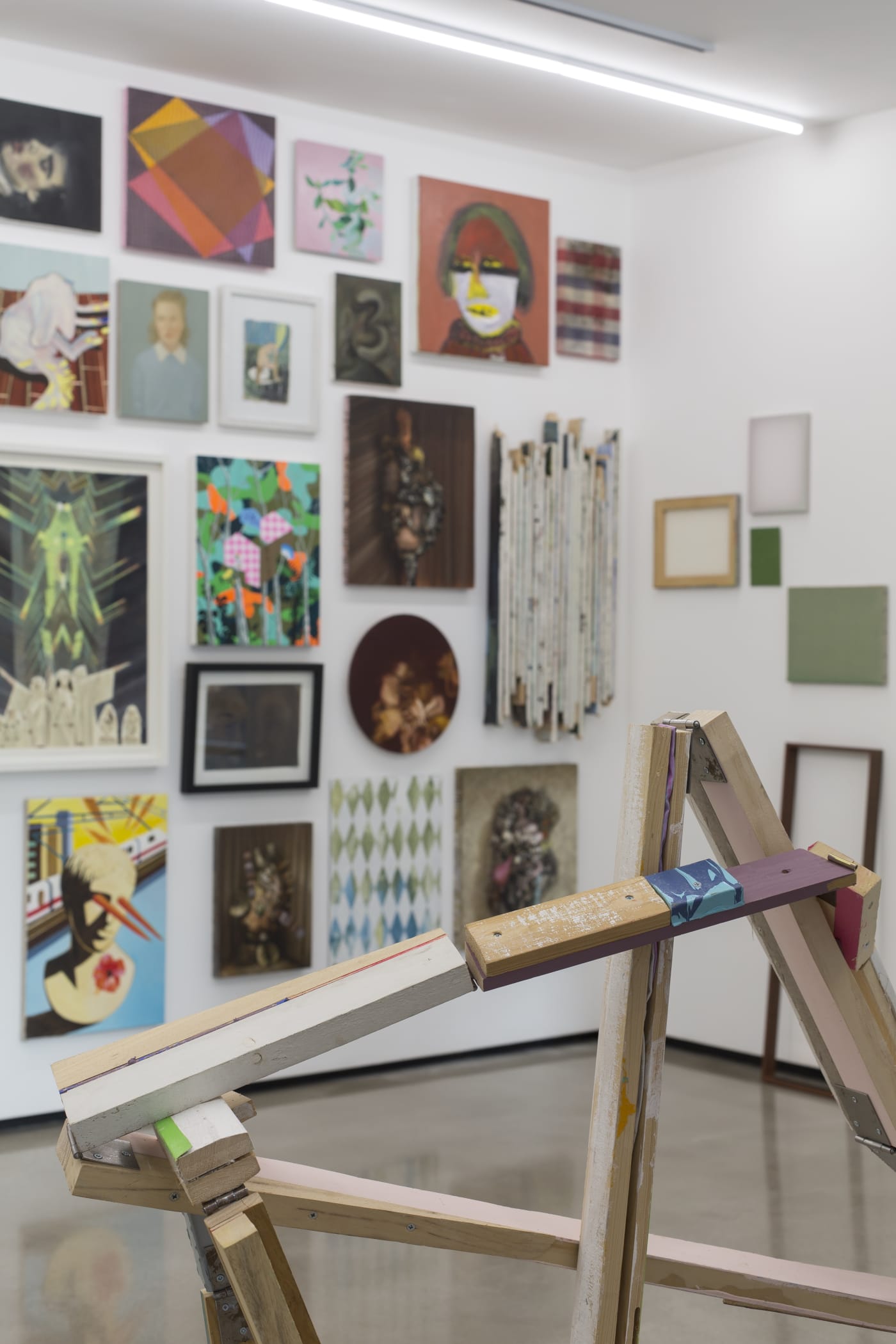100 PAINTERS OF TOMORROW: LONDON