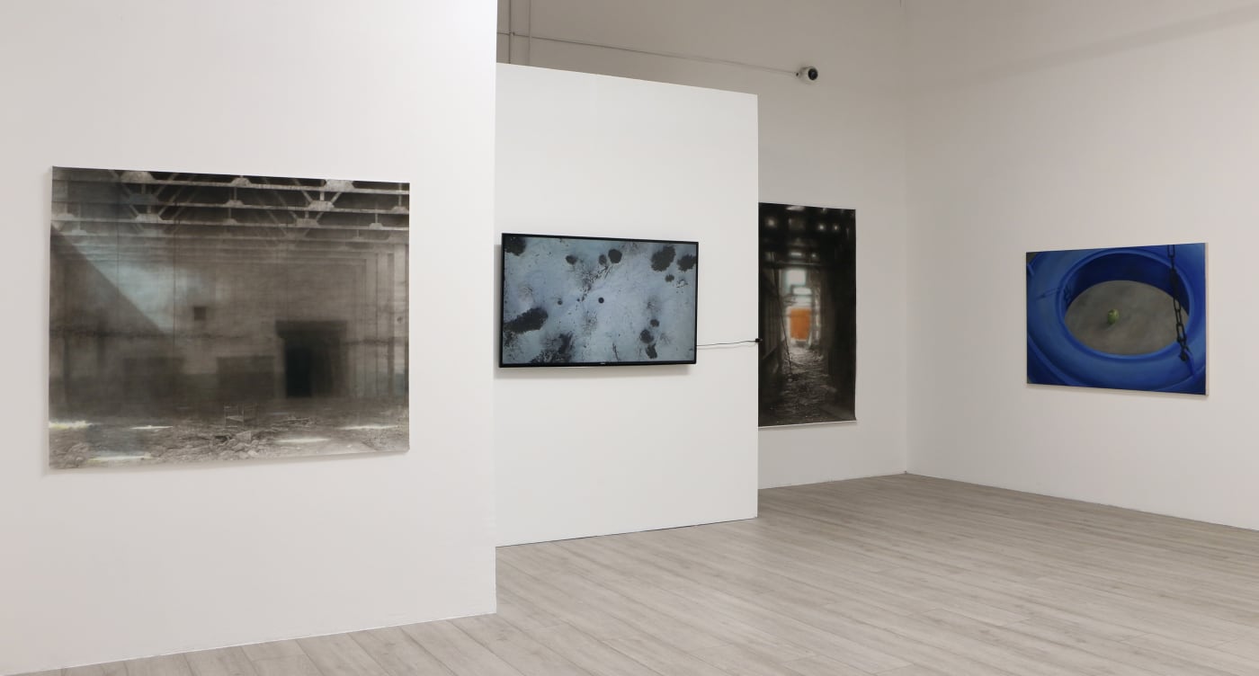 Dai Yuhua, "Hospital Bed", 2020 Xu Shuai, "4C+37", 2021 Dai Yuhua, "Dead End", 2020