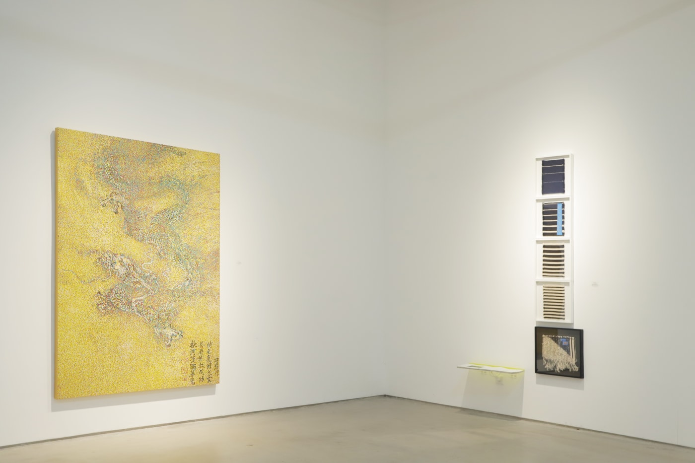 Color and Texture：The Case Study of Visual Structure