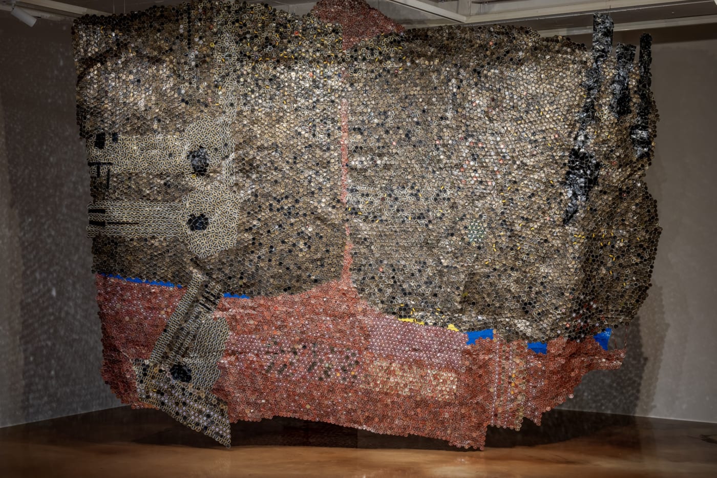 Three Keys 2022 Aluminium and copper wire 295 x 382 cm