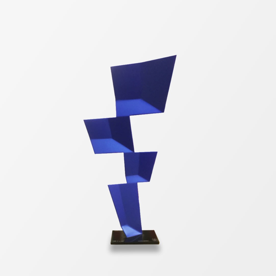 Rafael Barrios, Triedro (Iridescent Blue), 2015