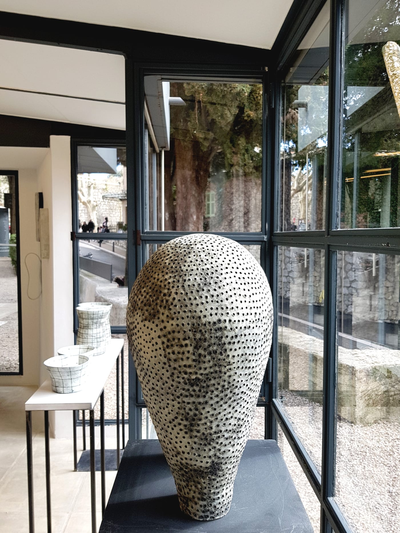 Daphné CORREGAN From paper to clay Galerie Catherine Issert 2019