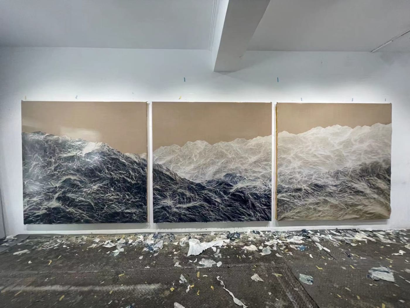 Wrinkled Texture 095 (2021) Cyanotype, Xuan Paper, Acrylic Gel, Acrylic 3-Part Work 200 x 600 cm